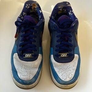 Nike Women's Blue and White Sneakers